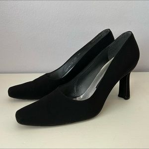 Stuart Weitzman pumps